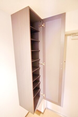 グラン・コンフォールの物件内観写真